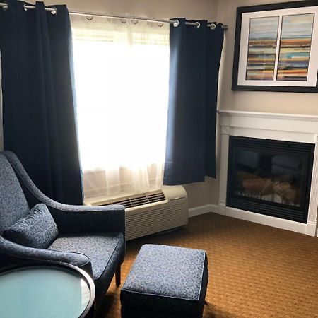 Fireside Inn & Suites Auburn Lewiston Exterior photo