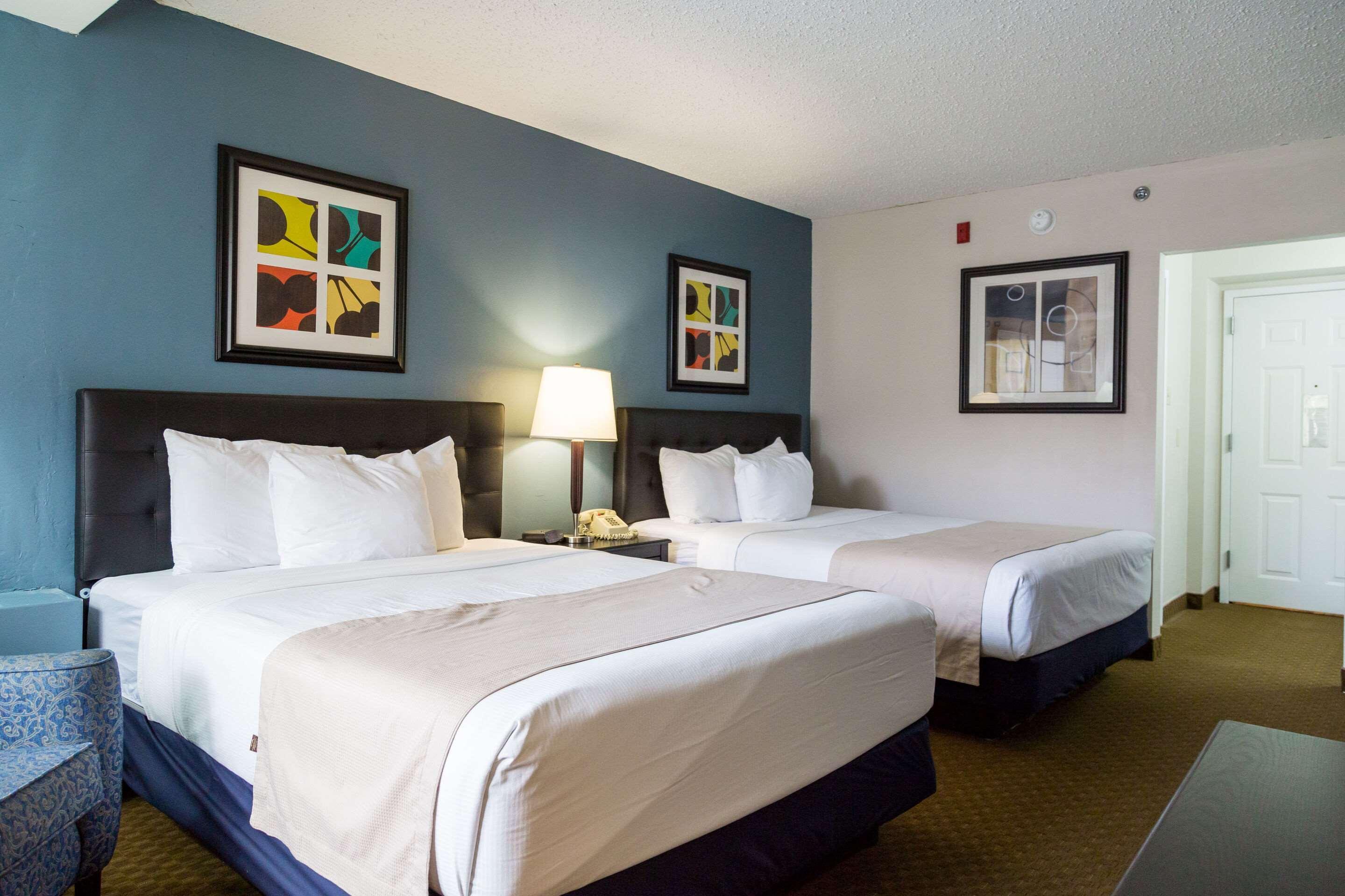 Fireside Inn & Suites Auburn Lewiston Exterior photo