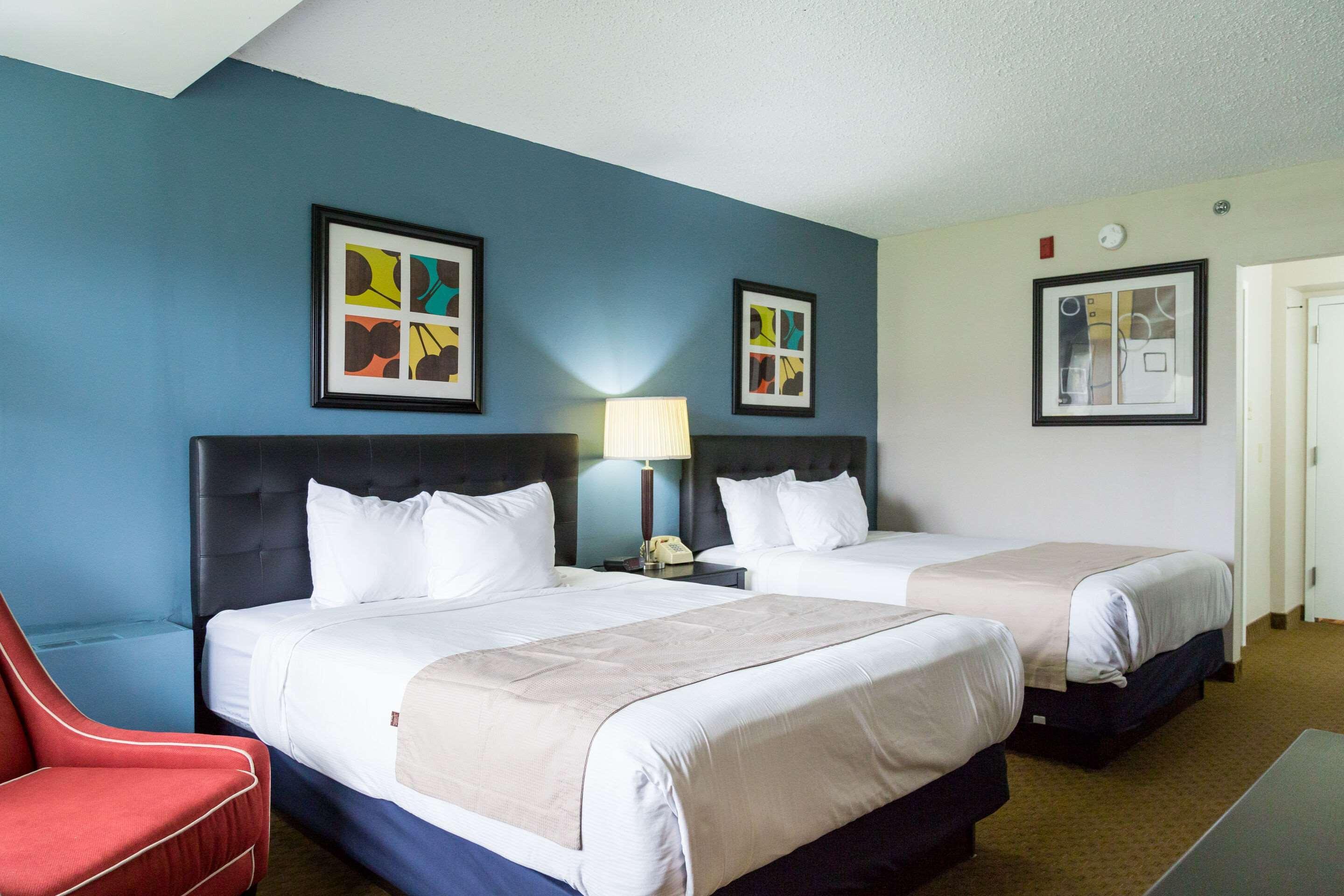 Fireside Inn & Suites Auburn Lewiston Exterior photo